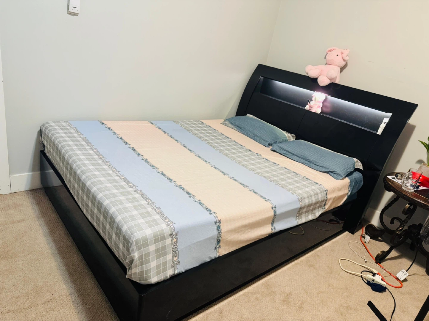 Black Modern Platform Bed with Built-in Headboard Shelf - photo 3
