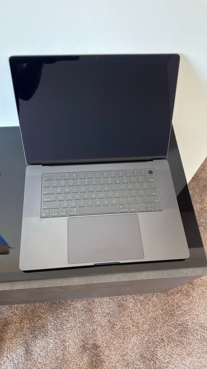 🍎 MINT 16" MacBook Pro M3 Pro 18GB/512GB 71 Cycles 98% Battery - photo 3