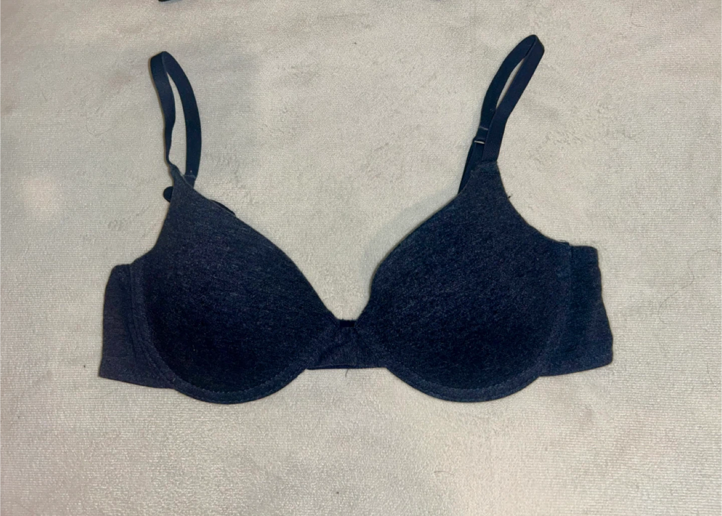Brand new bundle of 2 t-shirt bras and 1 push up bra. - photo 2