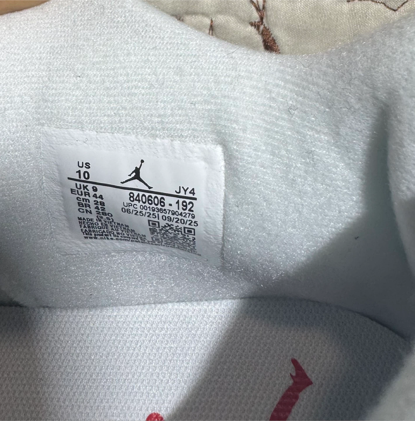 Air Jordan 4 Retro White Cement Mens Size 10 - photo 3