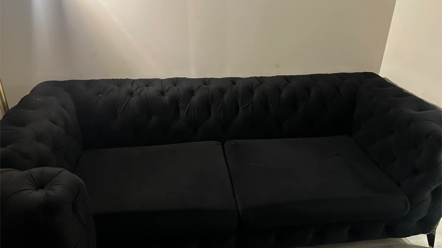 Black Velvet Chesterfield Loveseat - photo 2