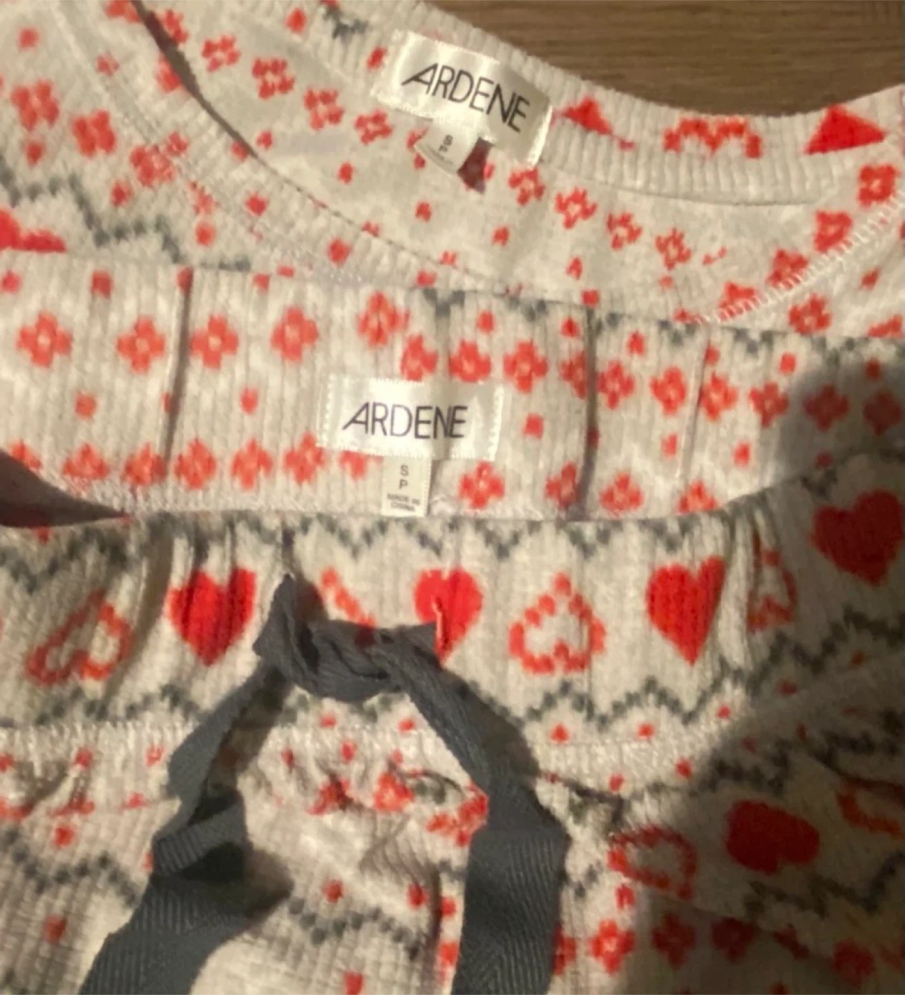 *FREE* Ardene Women's Pajama Set Heart Print Size S - photo 4