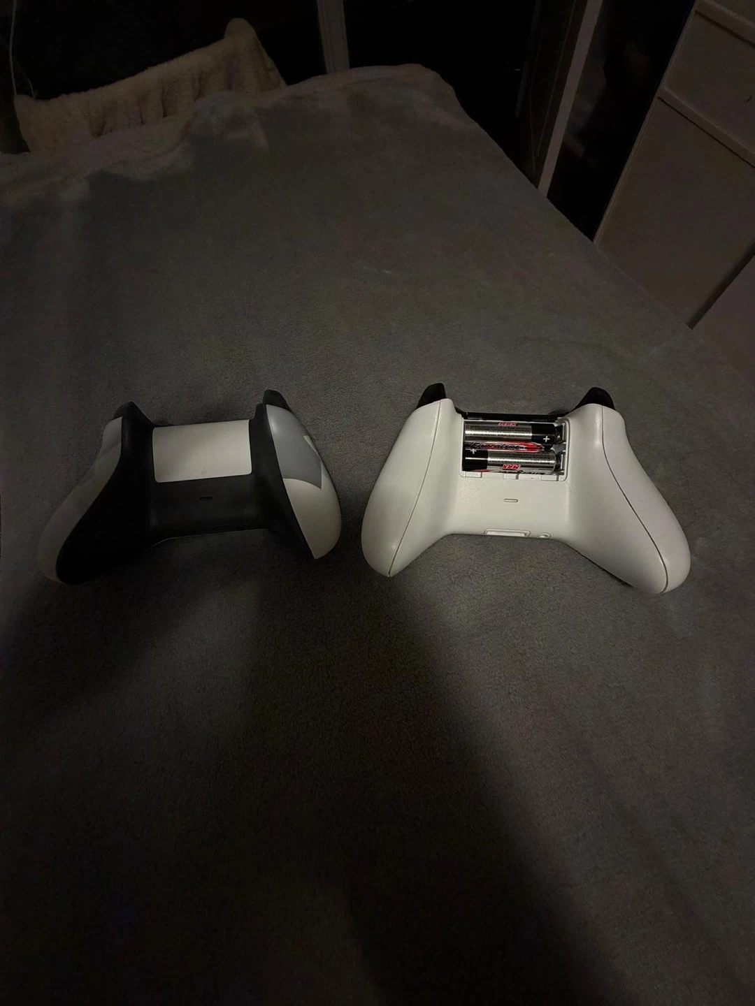 Xbox Controllers (2) - photo 2