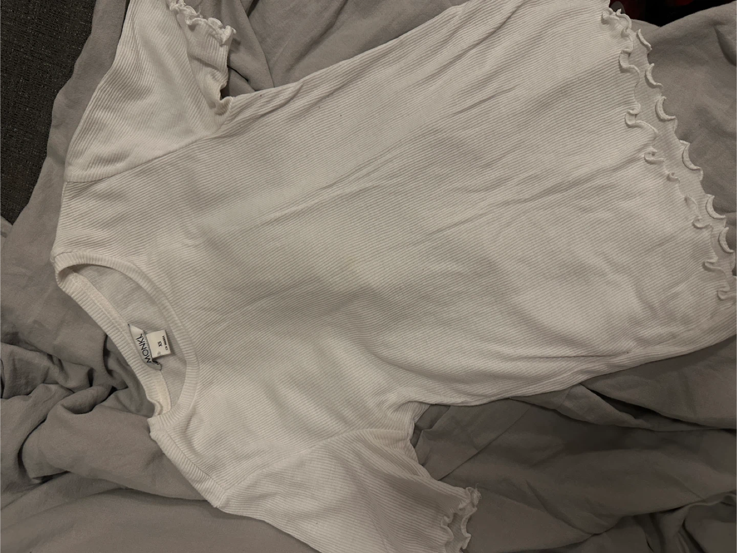Monki White Ribbed Lettuce Hem T-Shirt