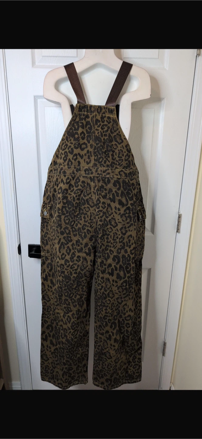 🐆 Leopard Print Denim Overalls – Size Medium (6) – NEW - photo 5