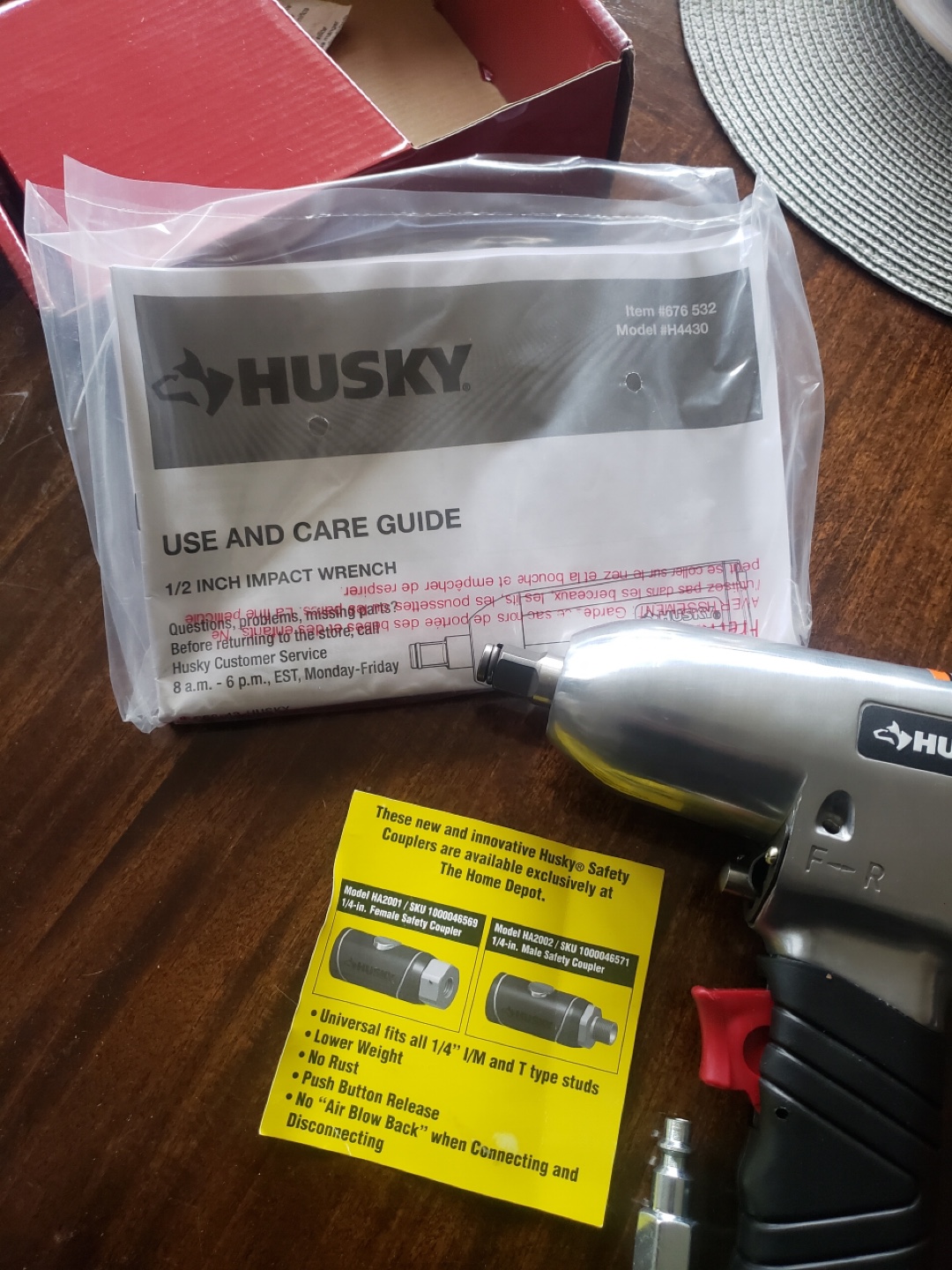 Husky 1/2 Inch Impact Wrench - 300 FT-LBS - photo 3