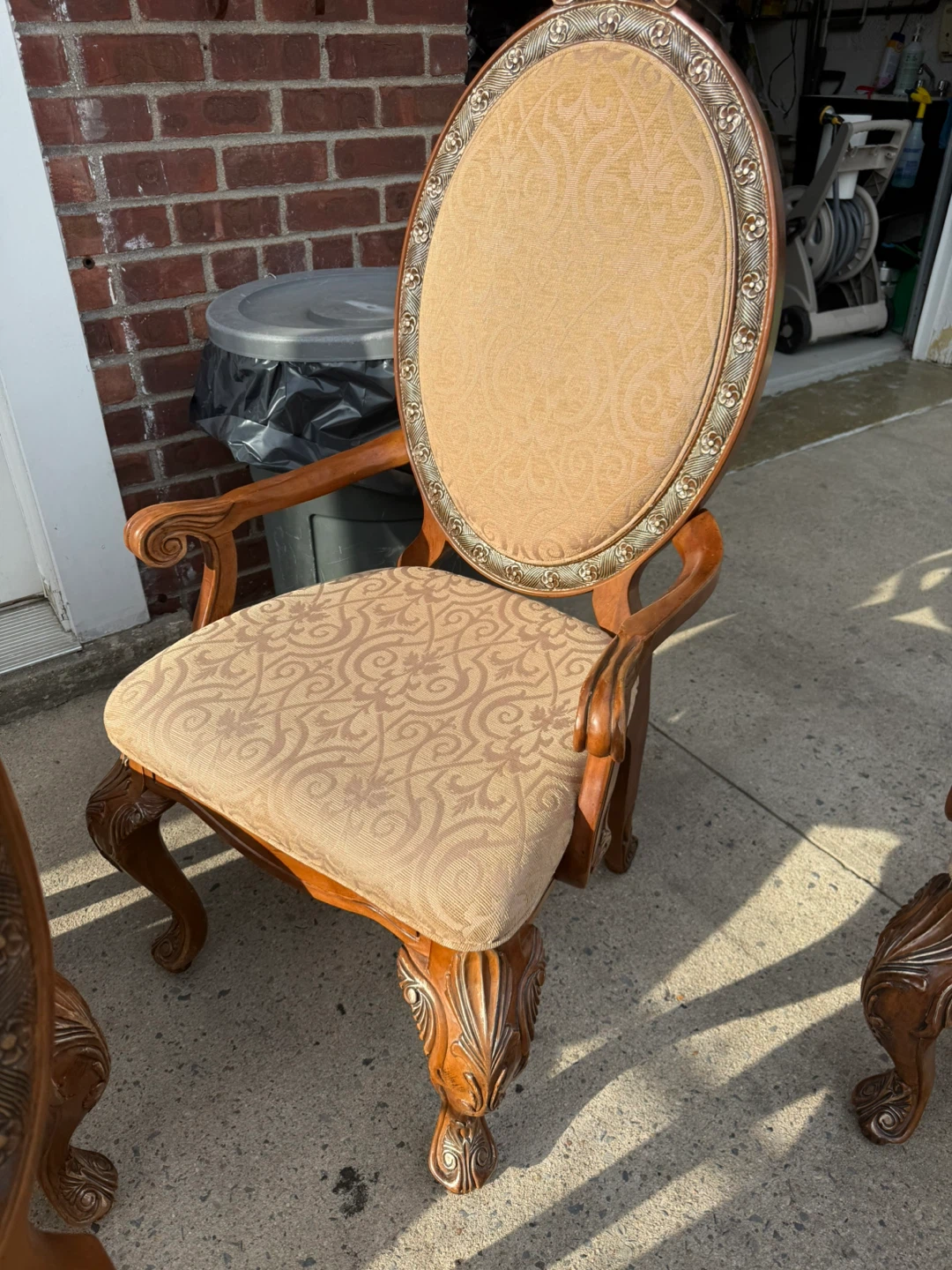 Set of 6 Vintage Ornate Dining Chairs. (No table) - photo 3