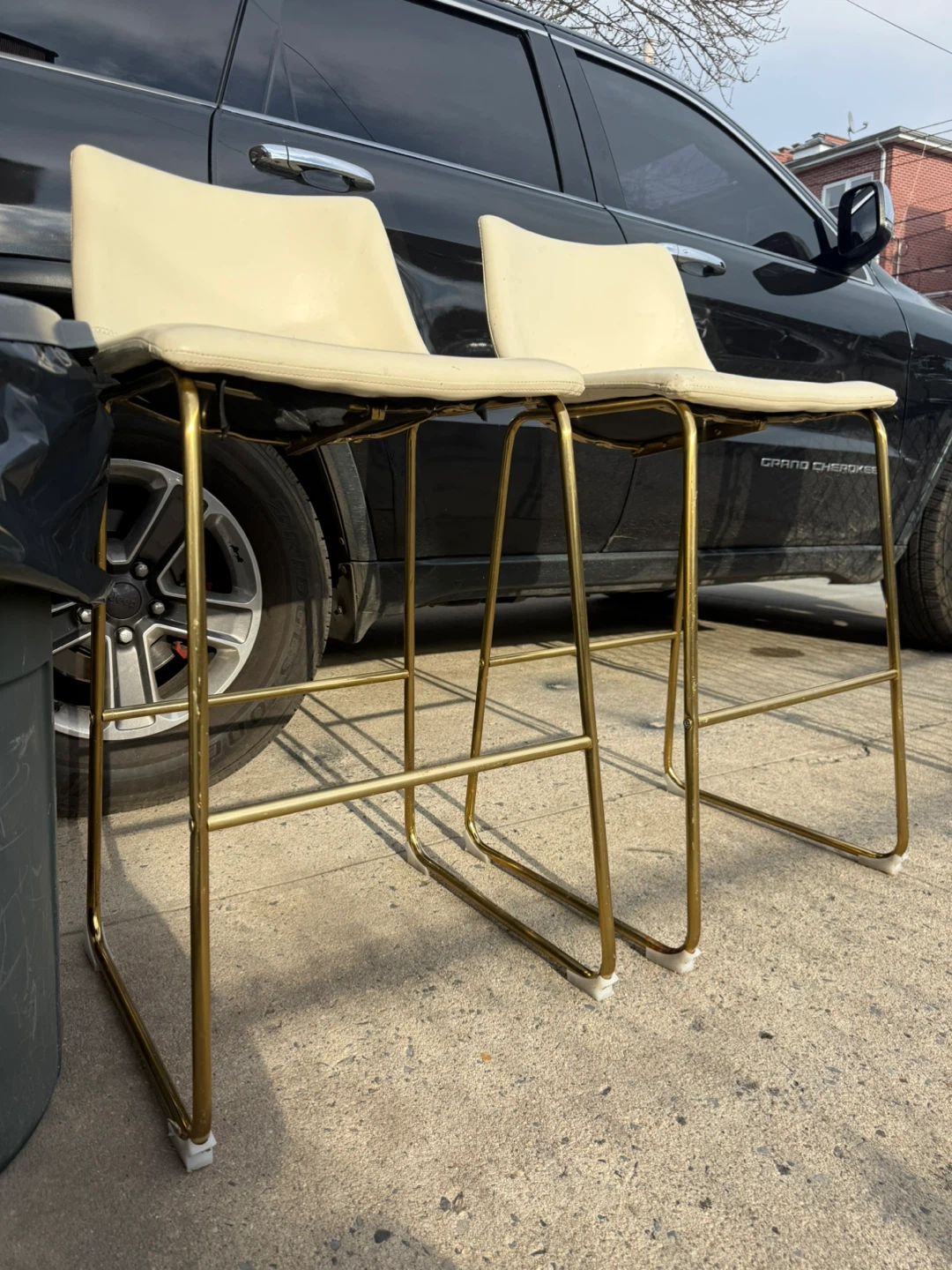 Pair of Cream Bar Stools with Gold Legs - photo 2