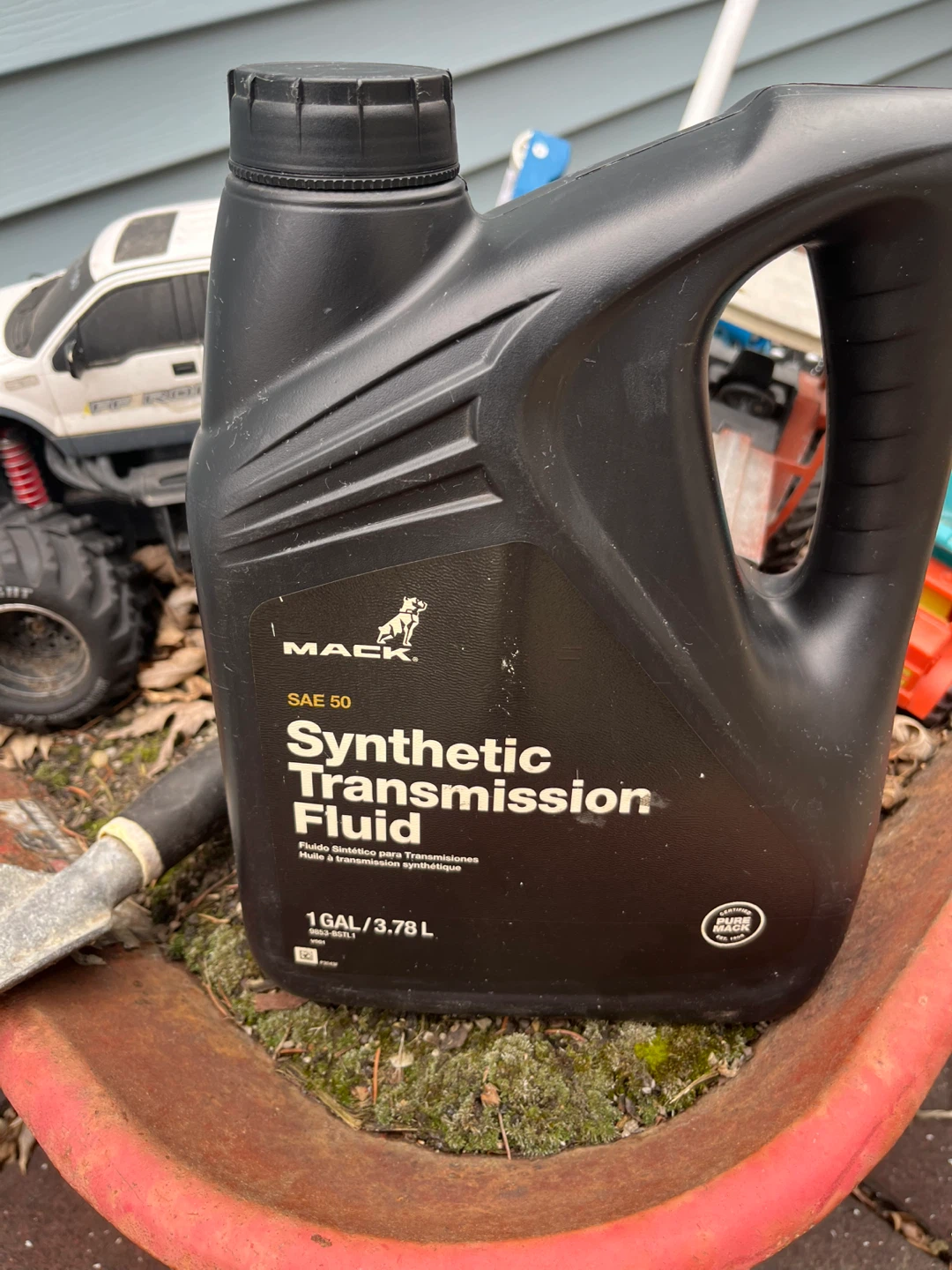 Mack Bulldog Synthetic Transmission Fluid SAE 50 - 5 Gallons