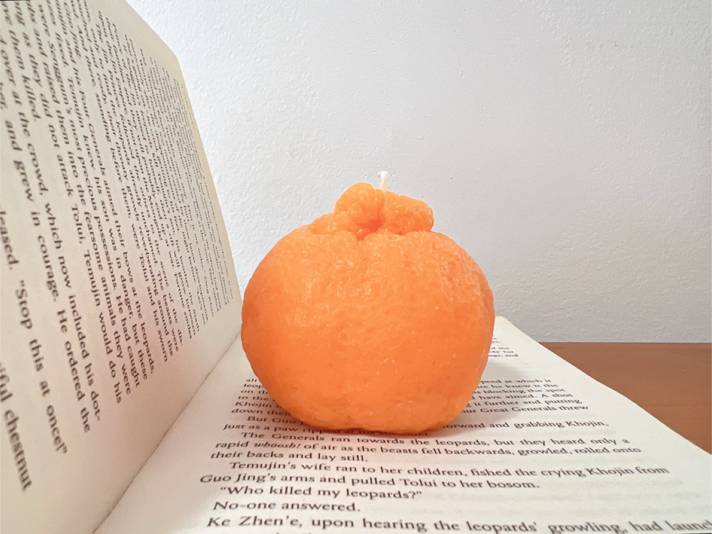 Handmade Orange Shaped Soy Wax Candle - photo 3