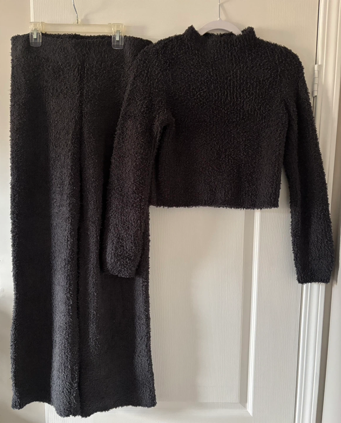 Aerie Fuzzy Dark Grey Matching Set