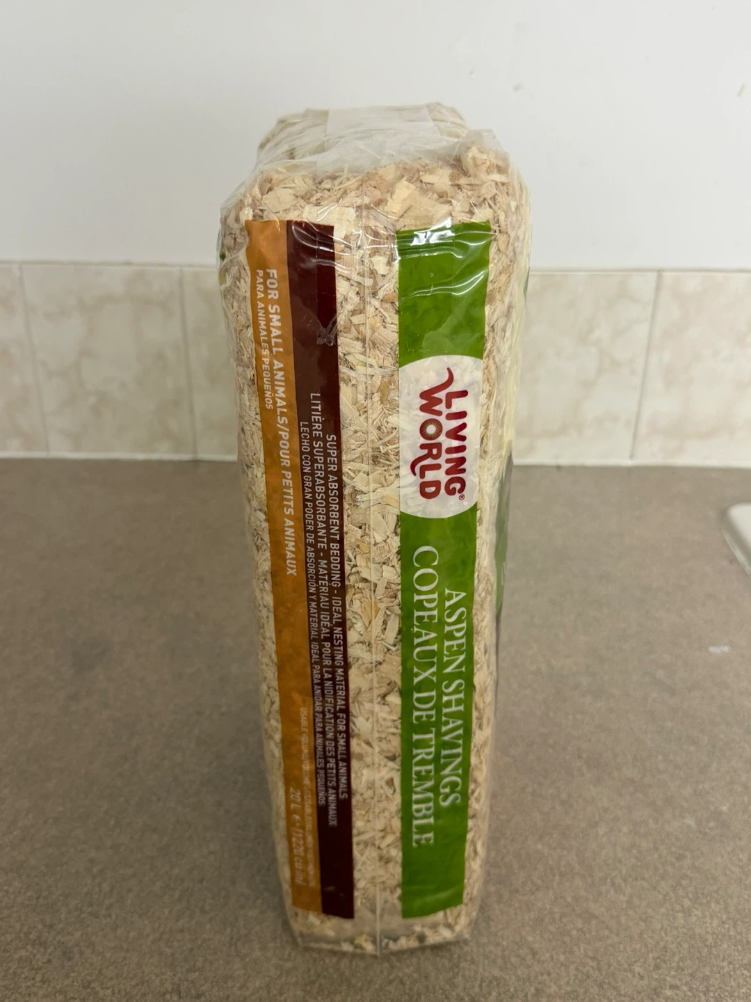 Living World Aspen Shavings for Small Animals - photo 2