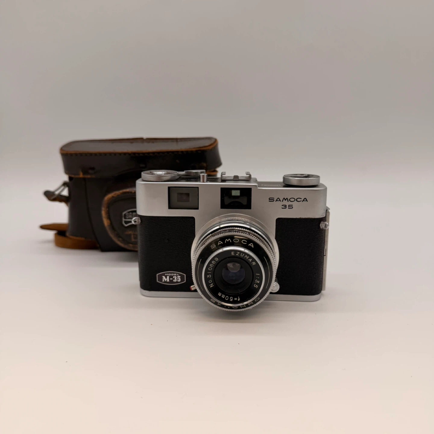 Samoca 35 Model M-35 Rangefinder Camera w/ Ezumar 50mm Lens