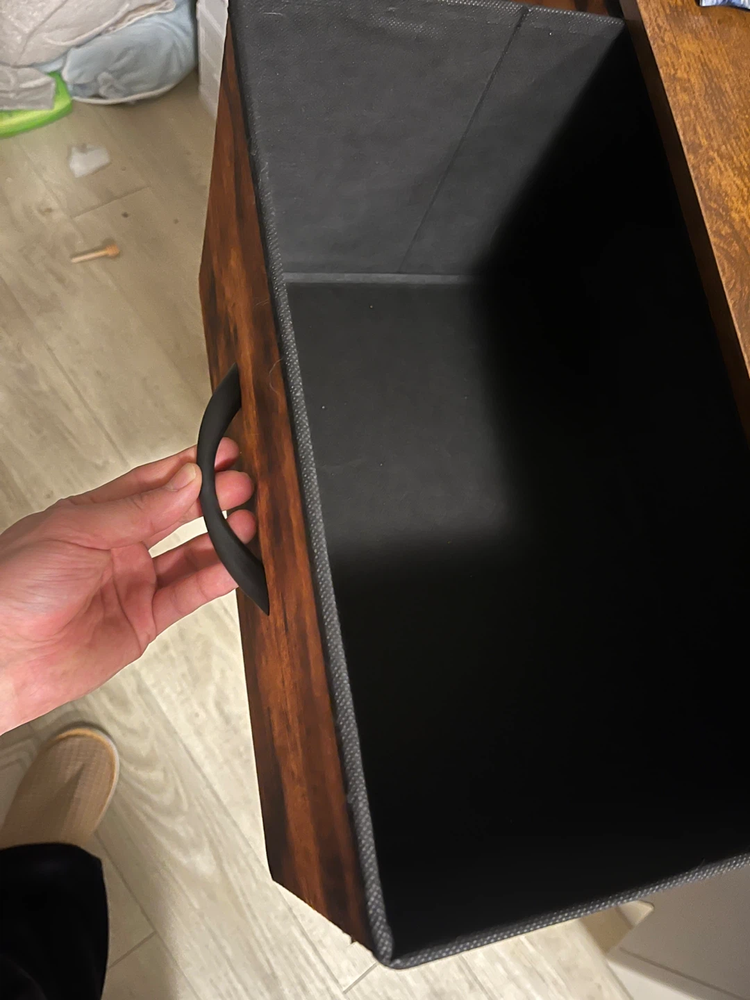 Beautiful 8-Drawer Dresser – Sturdy, Light, Great for Interior - photo 2