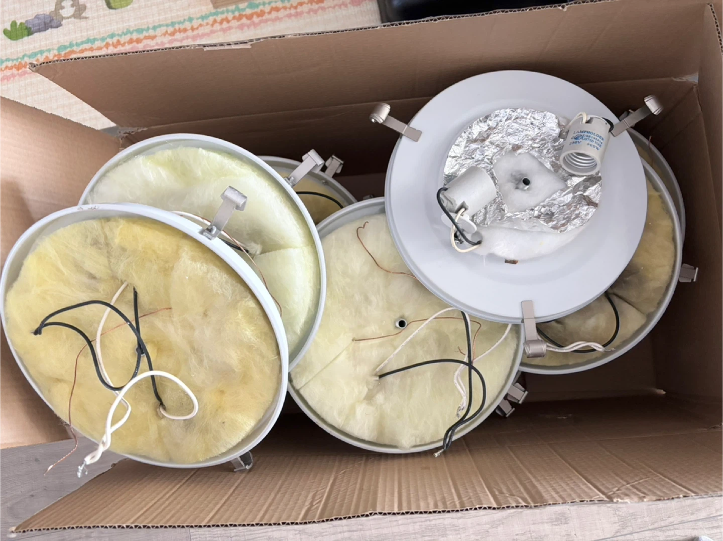Frosted glass ceiling light with lightbulbs (7 pcs) - photo 4