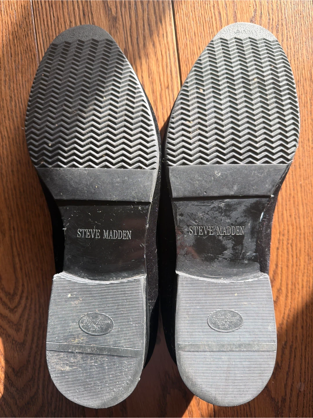 Steve Madden Black Velvet Loafers size 9 - photo 2