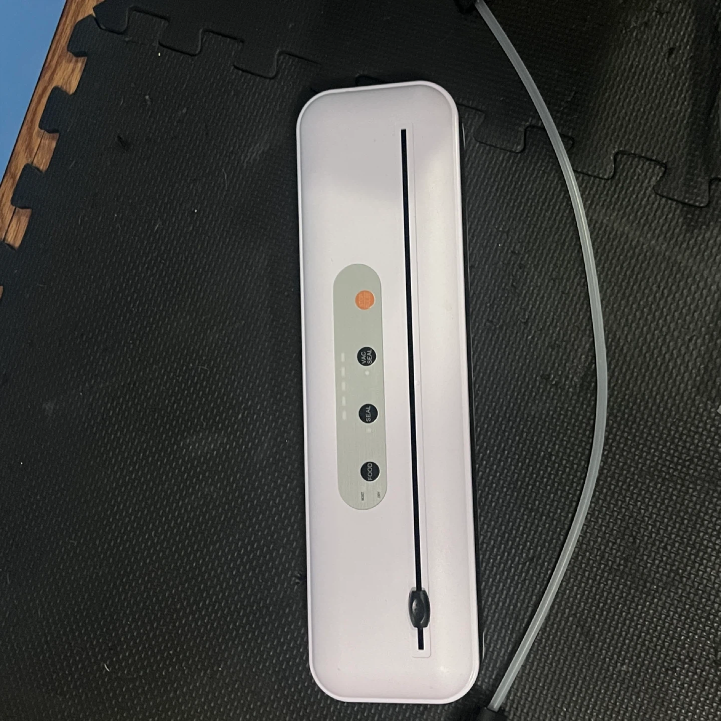 White Vacuum Sealer Machine - photo 2