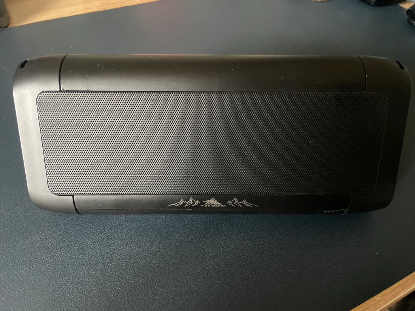 Portable Speaker & Wireless charger
