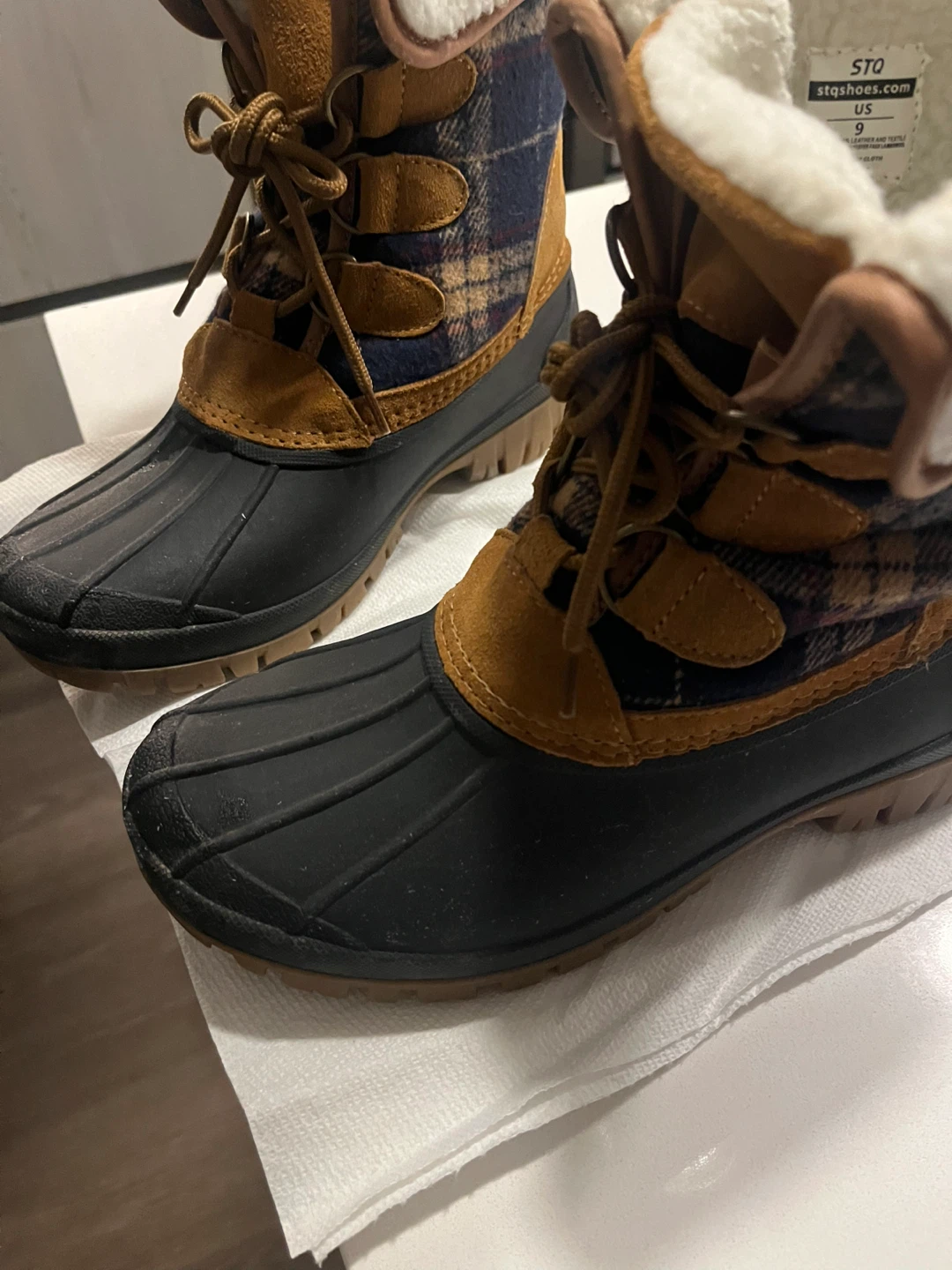 STQ Women's Winter Boots Size 9