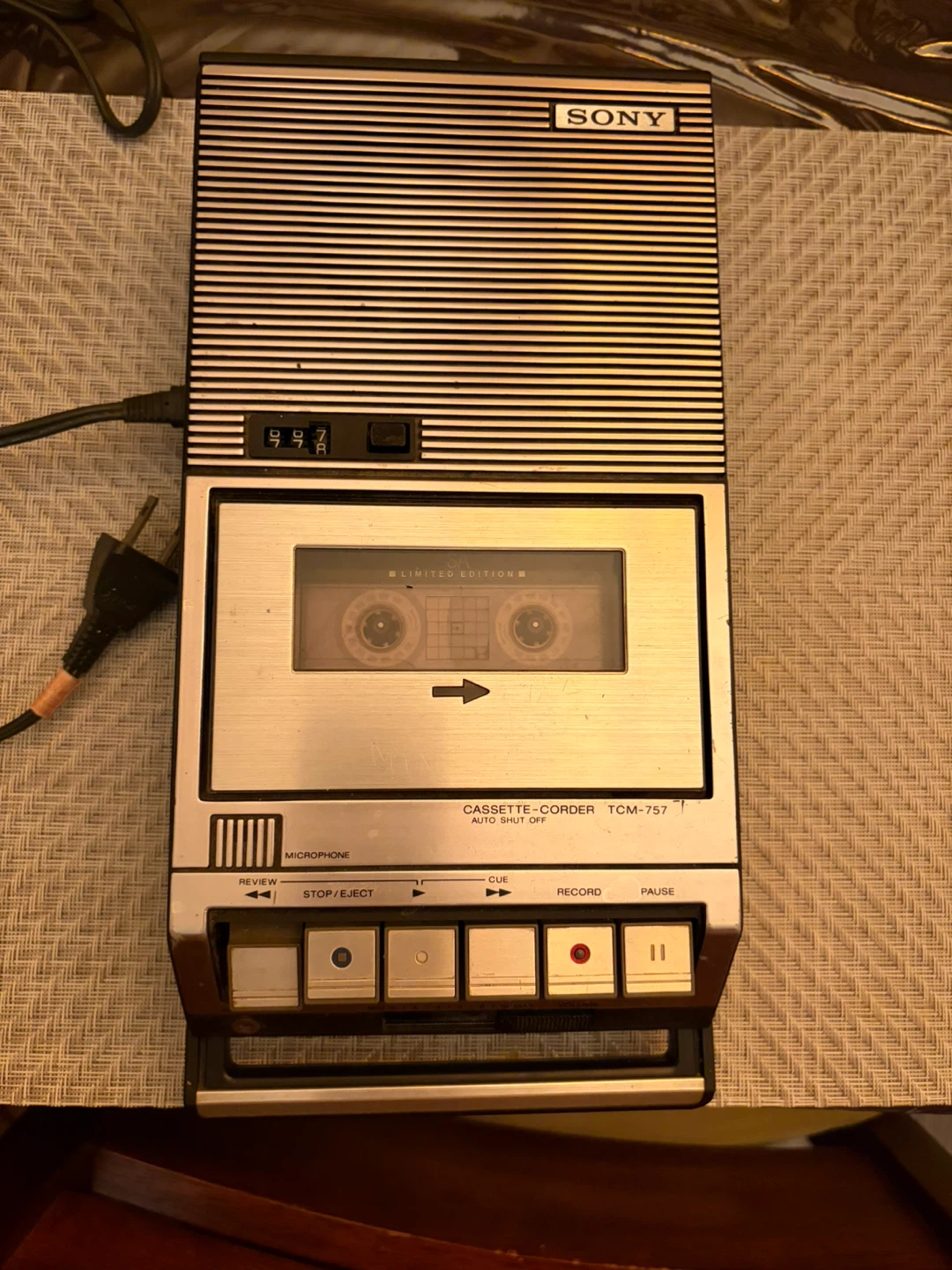Sony TCM-757 Cassette-Corder Auto Shut Off - photo 2
