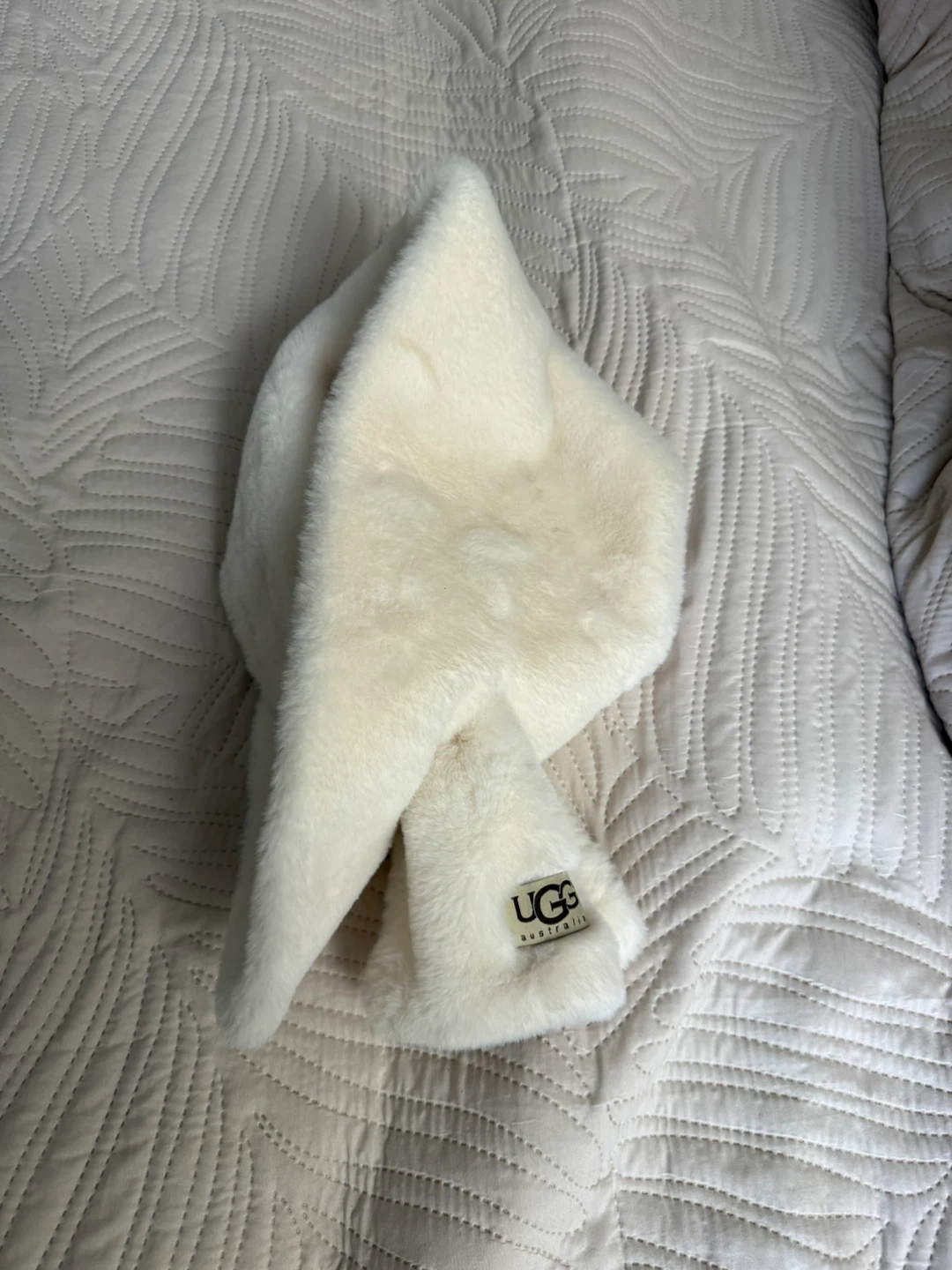 UGG Australia White Sheepskin Scarf
