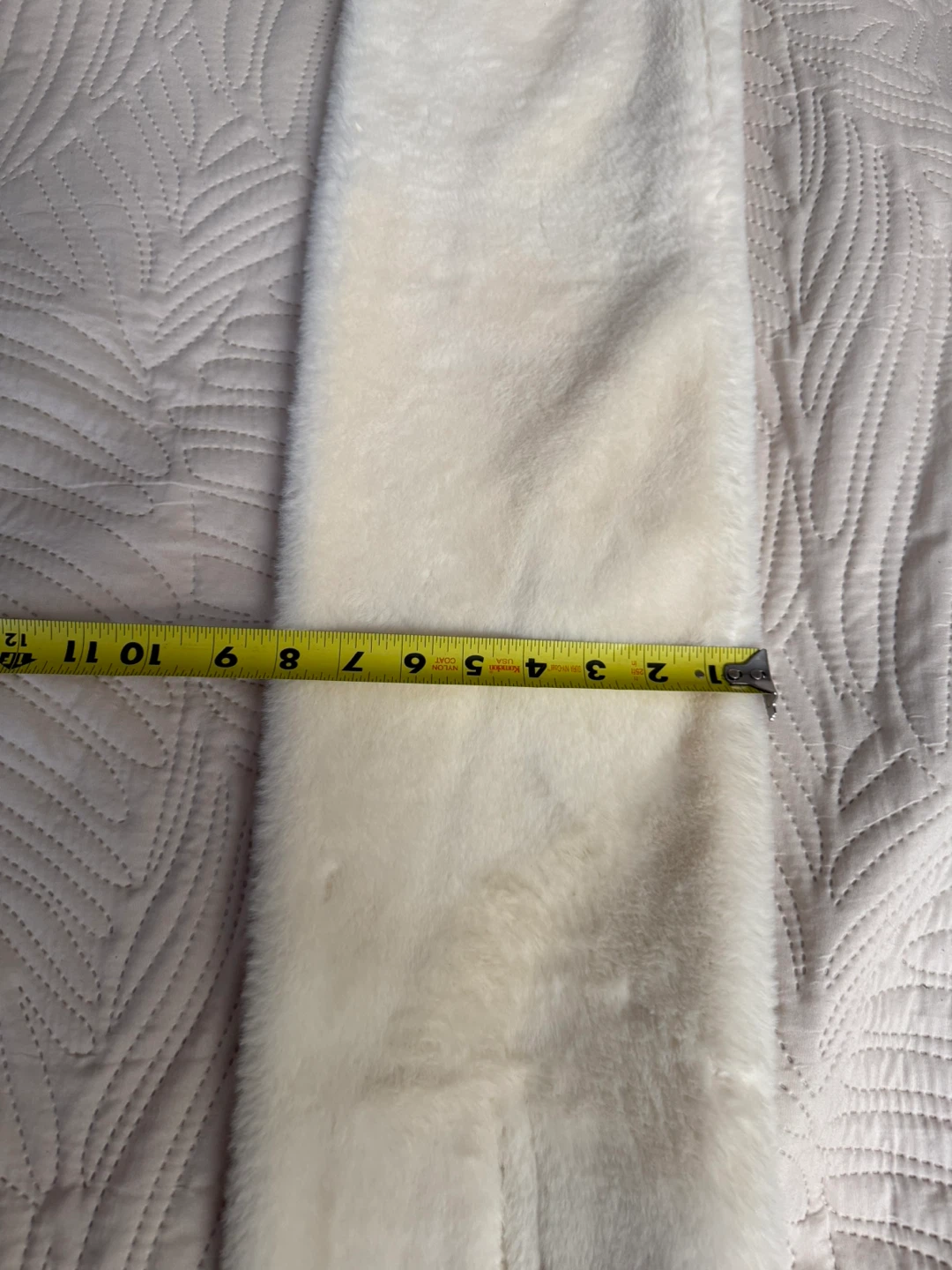 UGG Australia White Sheepskin Scarf - photo 4