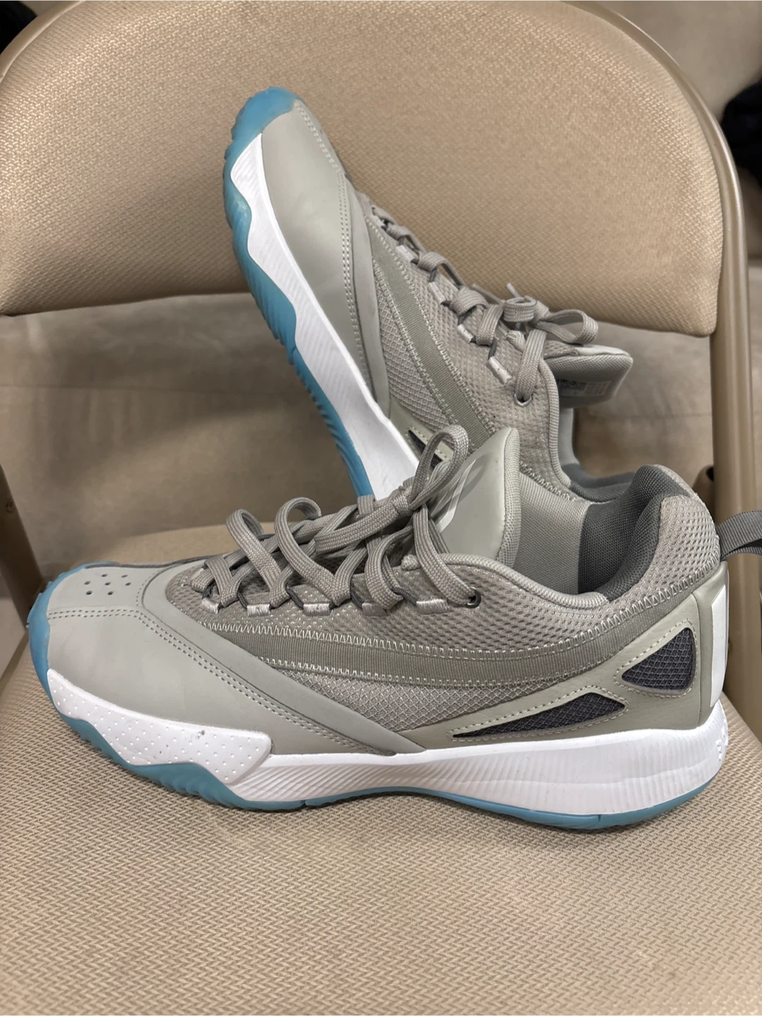 Adidas Men's Grey Basketball Shoes US 10.5