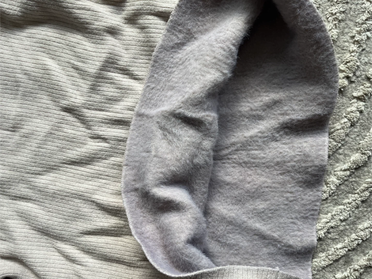Apricot fleece sweater - photo 2