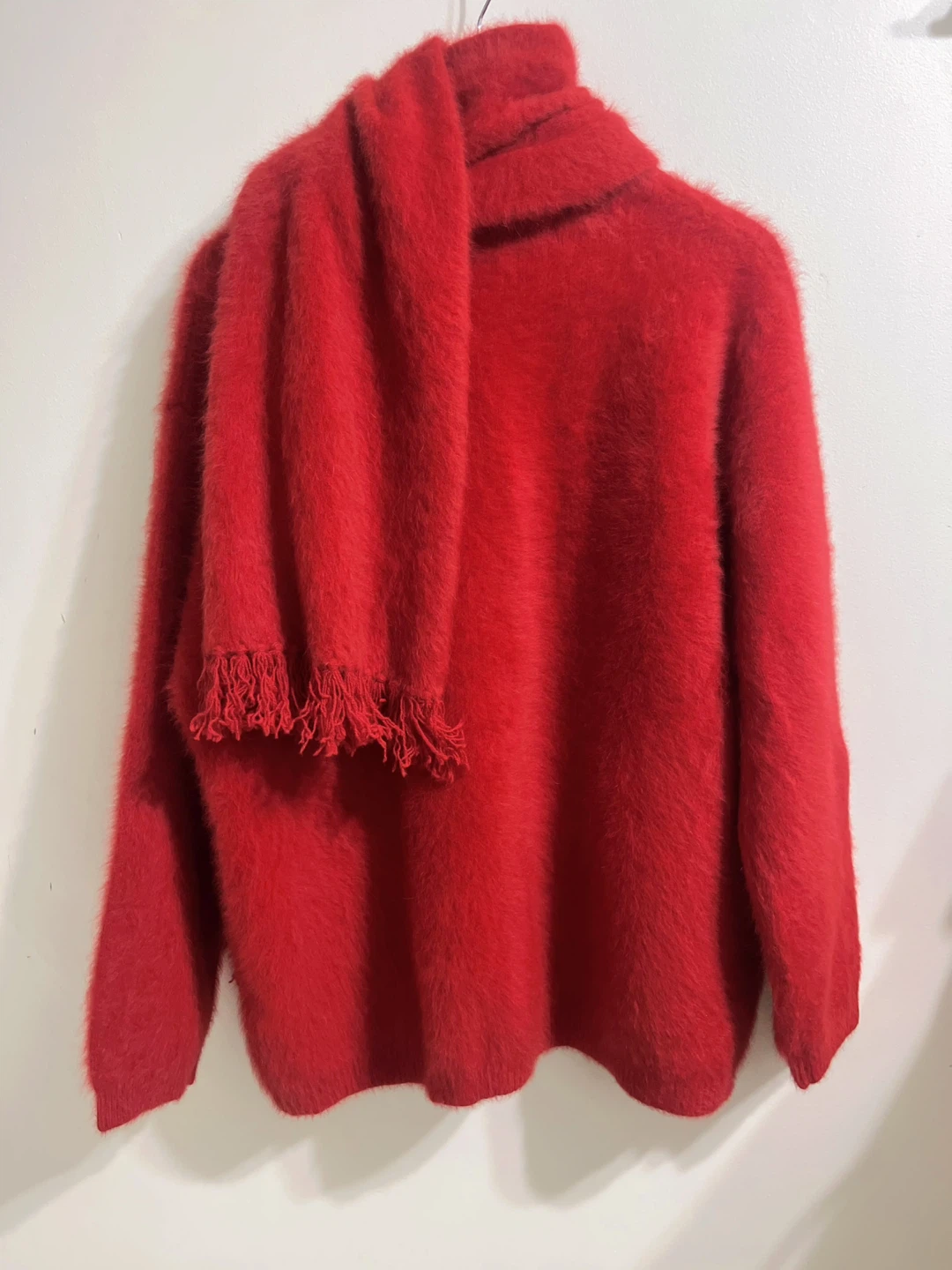 Red Fox Cardigan with Scarf - photo 2
