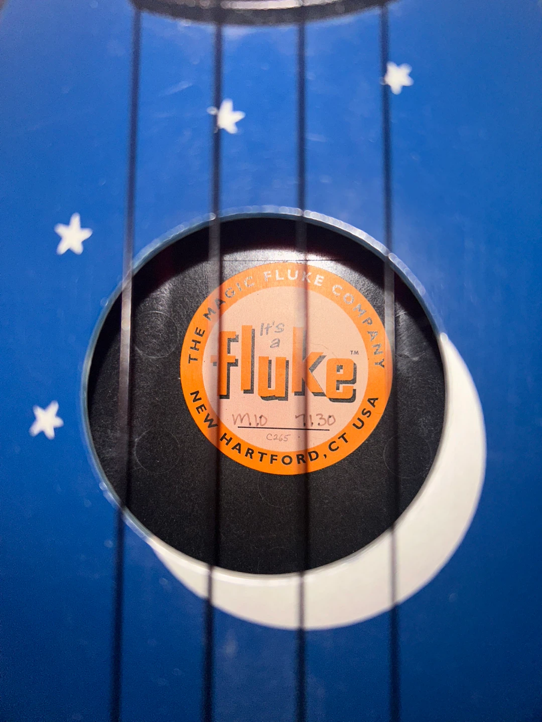 It's a Fluke M10 Ukulele - photo 3