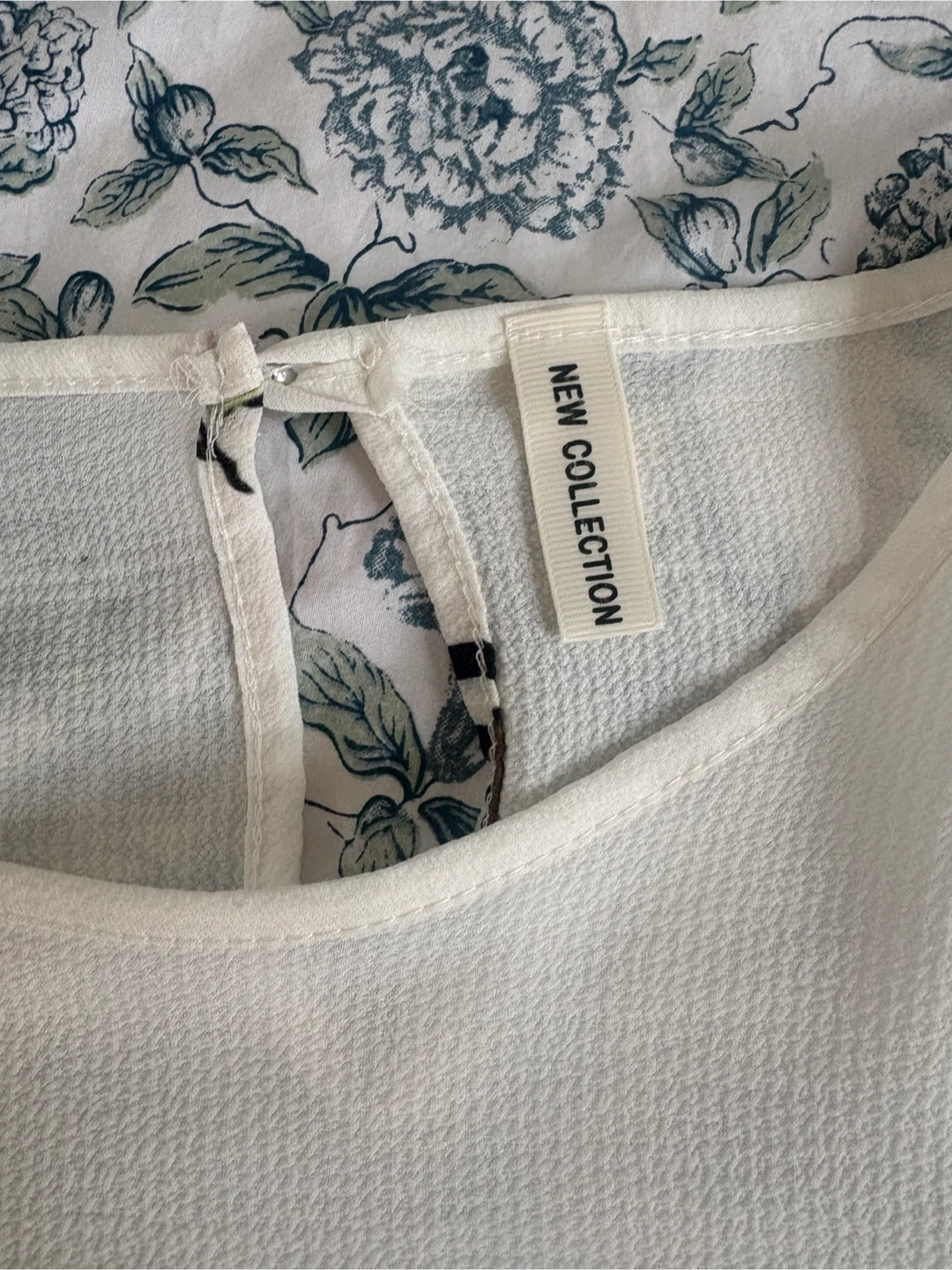 White Floral Print Top - photo 2