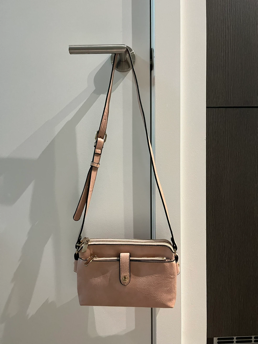 leather crossbody bag - photo 3