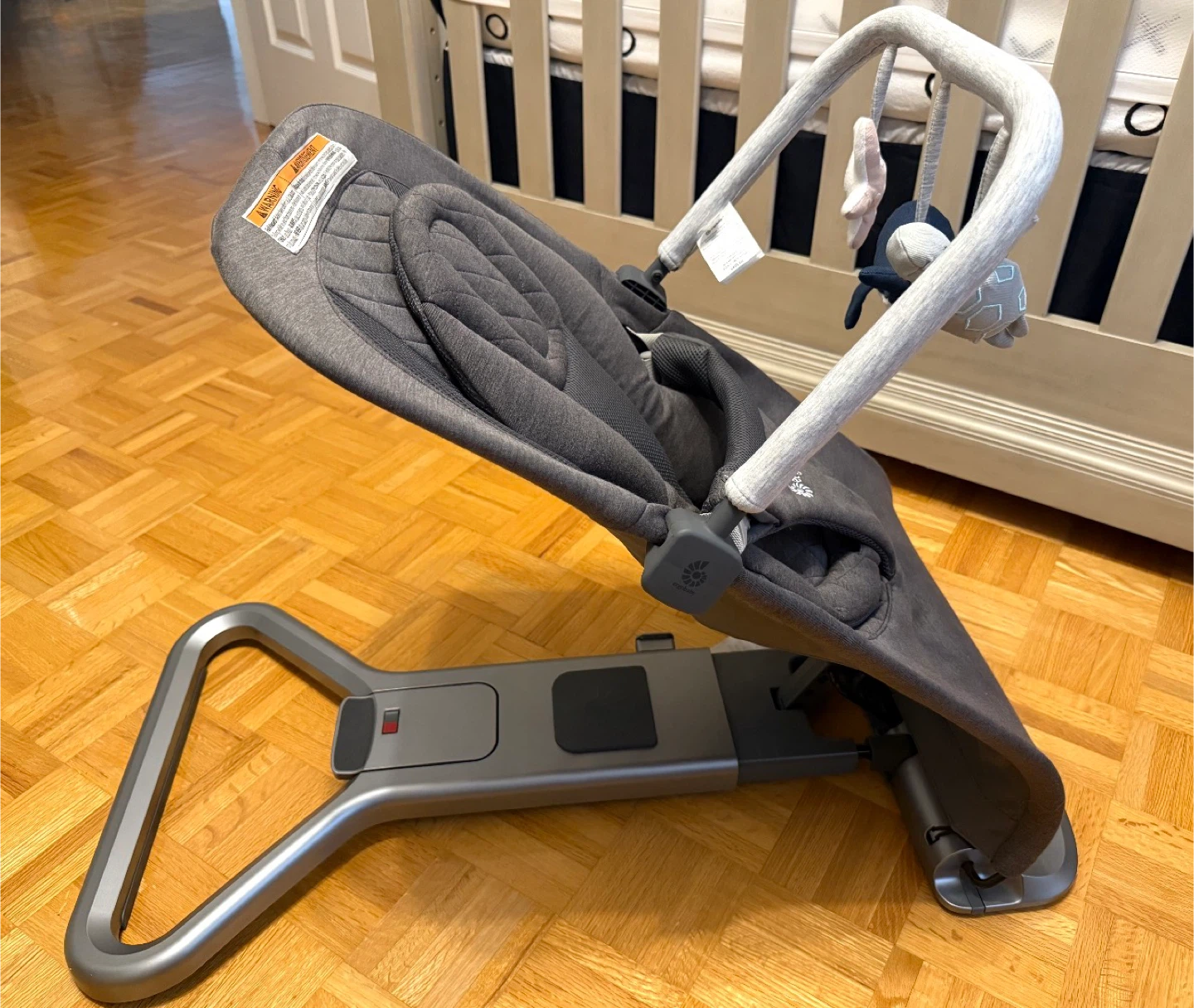 Ergobaby Bouncer & Embrace Swaddler - photo 3