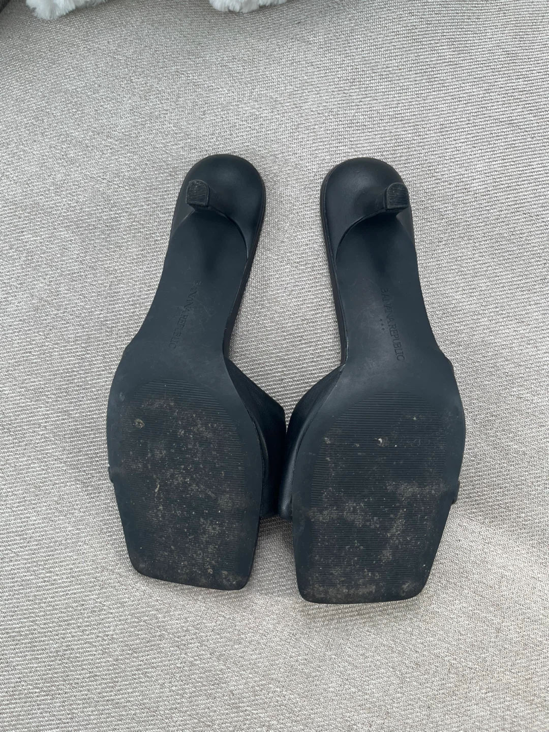 Banana Republic Black Leather Mules 39 - photo 2