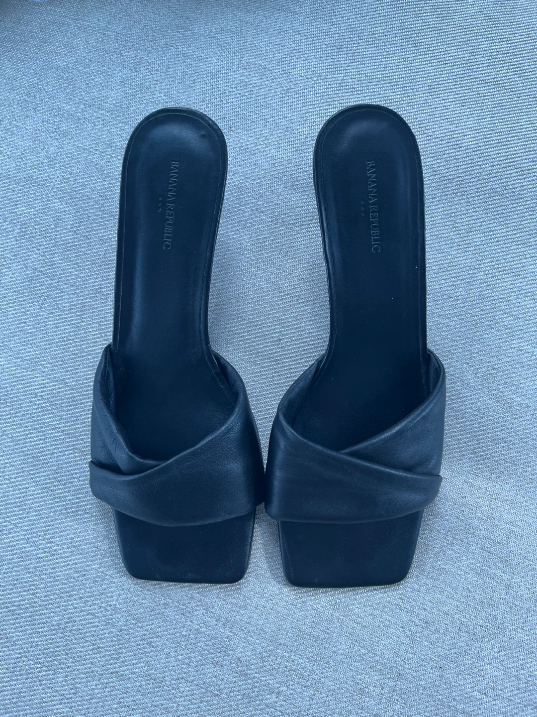 Banana Republic Black Leather Mules 39 - photo 4