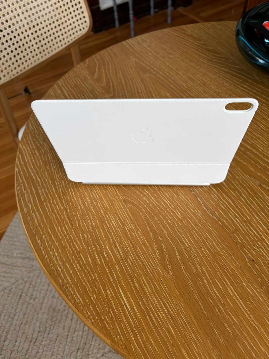 Apple Magic Keyboard for 11 in iPad Air (M3) - photo 3