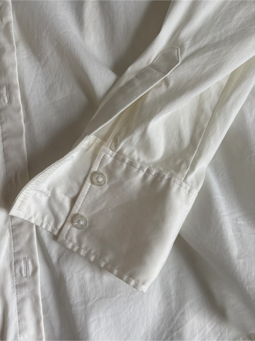 Ann Taylor White Button-Up Shirt Size 6 - photo 3