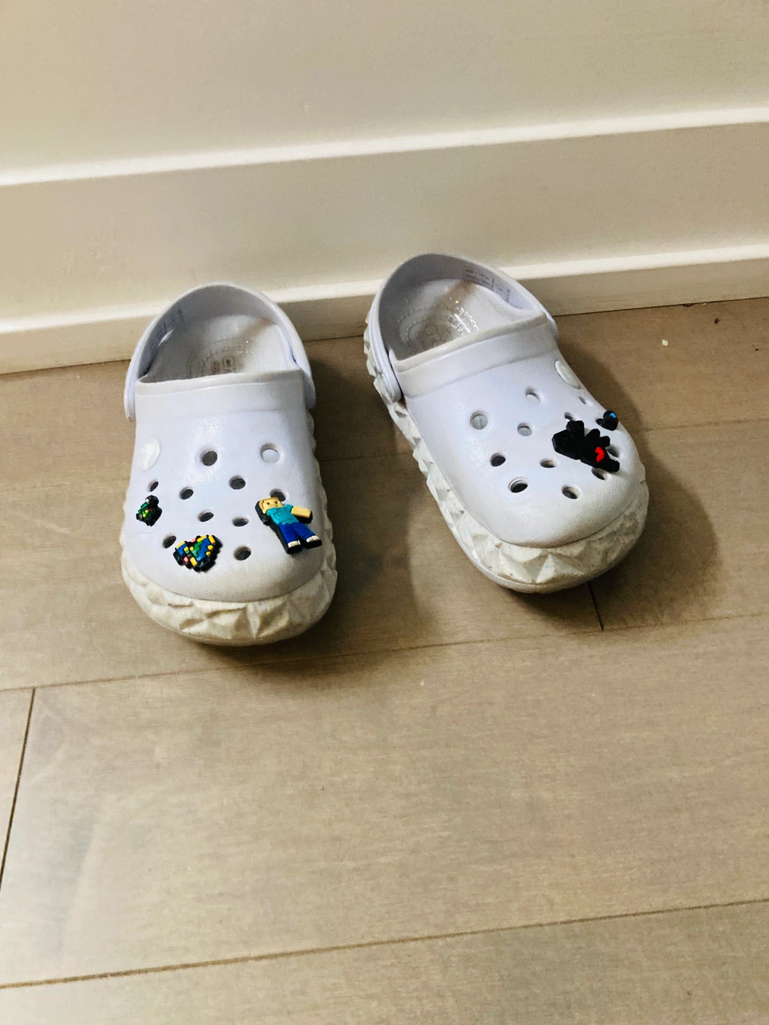 White Crocs with Jibbitz - Size 7