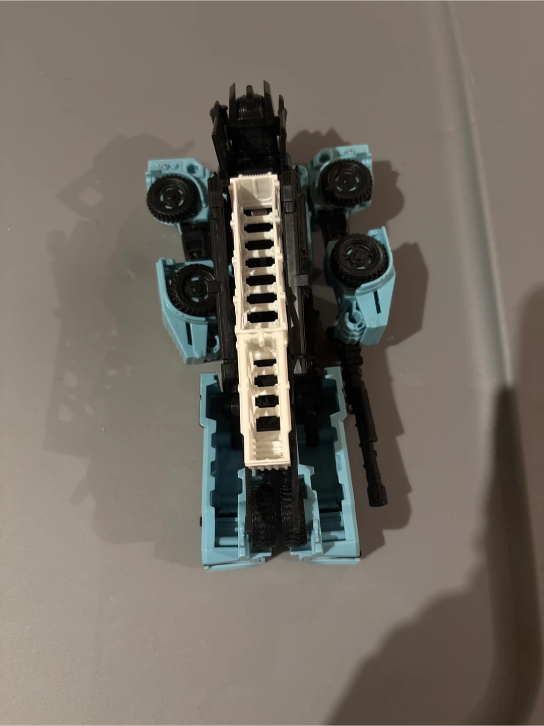 Transformers Generations figure - photo 2