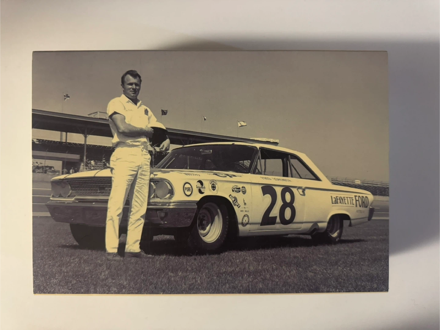 Revell '63 Ford Galaxie 500 #28 Fred Lorenzen Model Car - photo 4