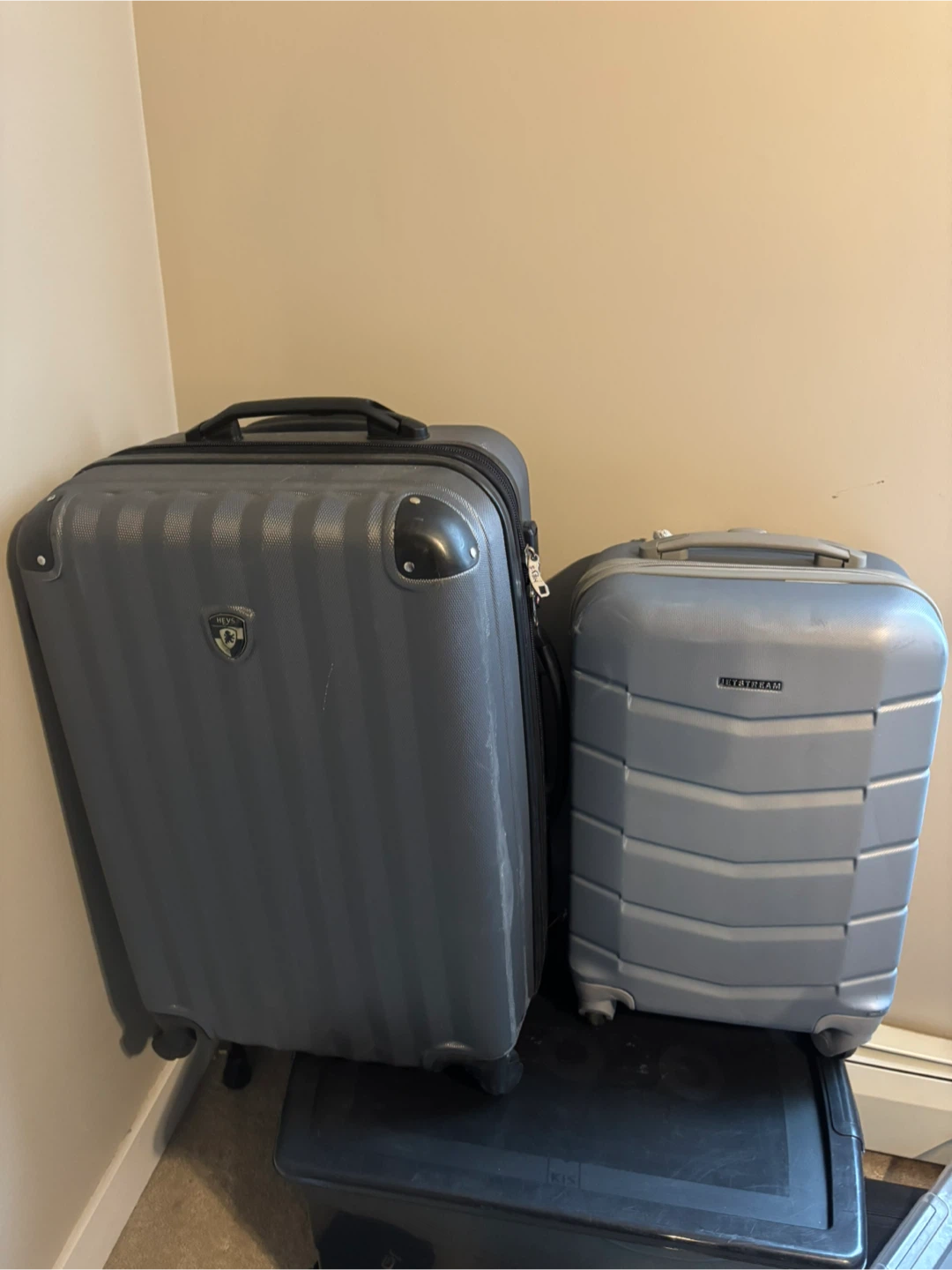 Set of 2 Hard Shell Luggage Suitcases