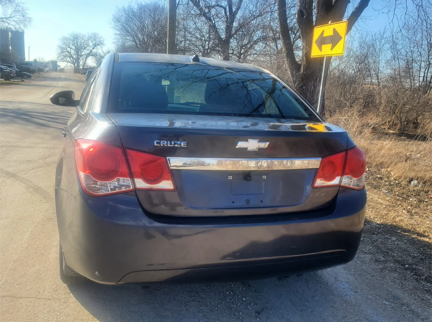 2015 Chevrolet Cruze Sedan - photo 2