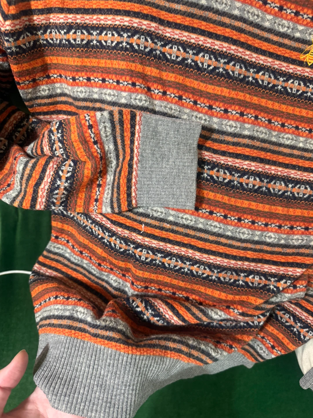 Men's V-Neck Wool Sweater - photo 3