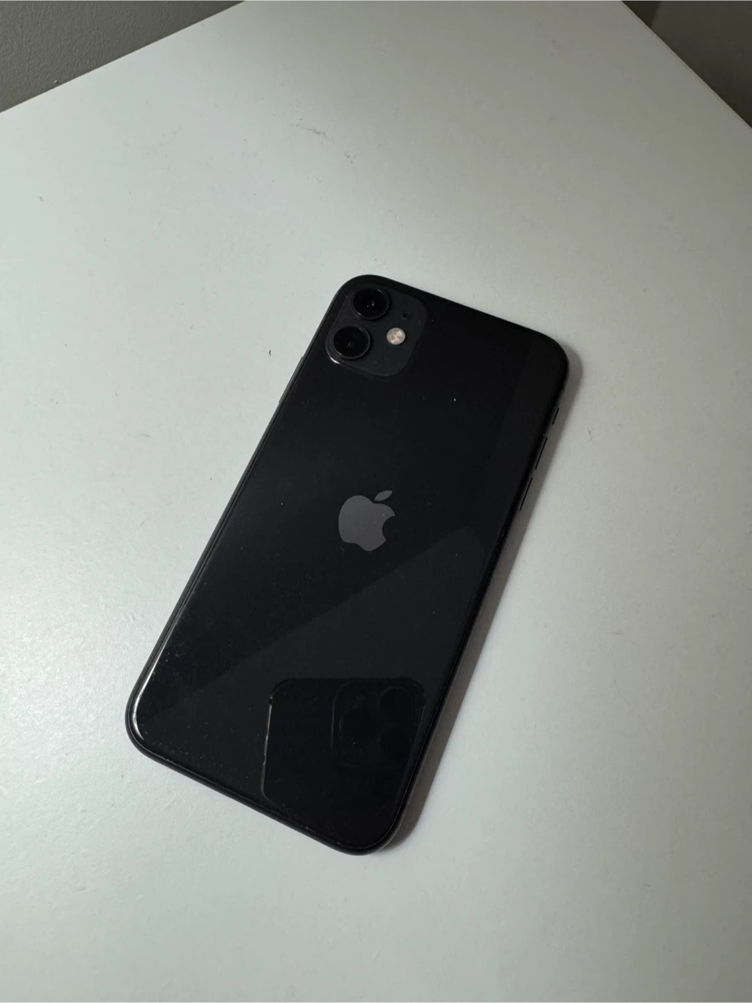 Apple iPhone 11 - Black - 128GB