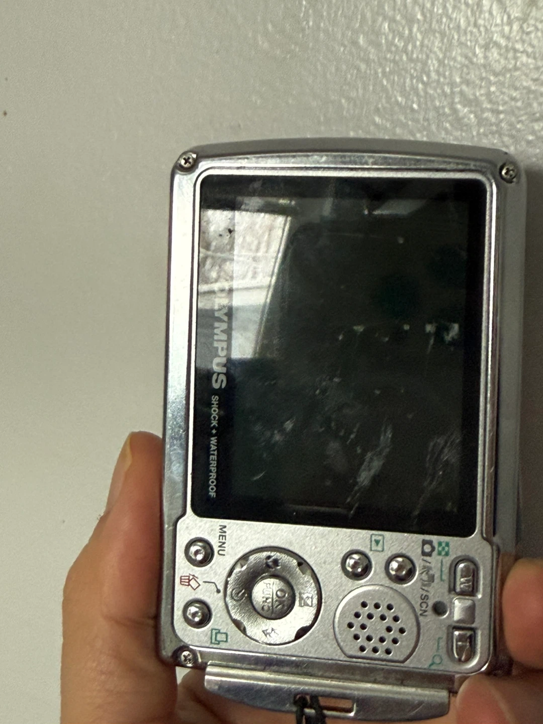 Olympus Stylus 720 SW Digital Camera - photo 2