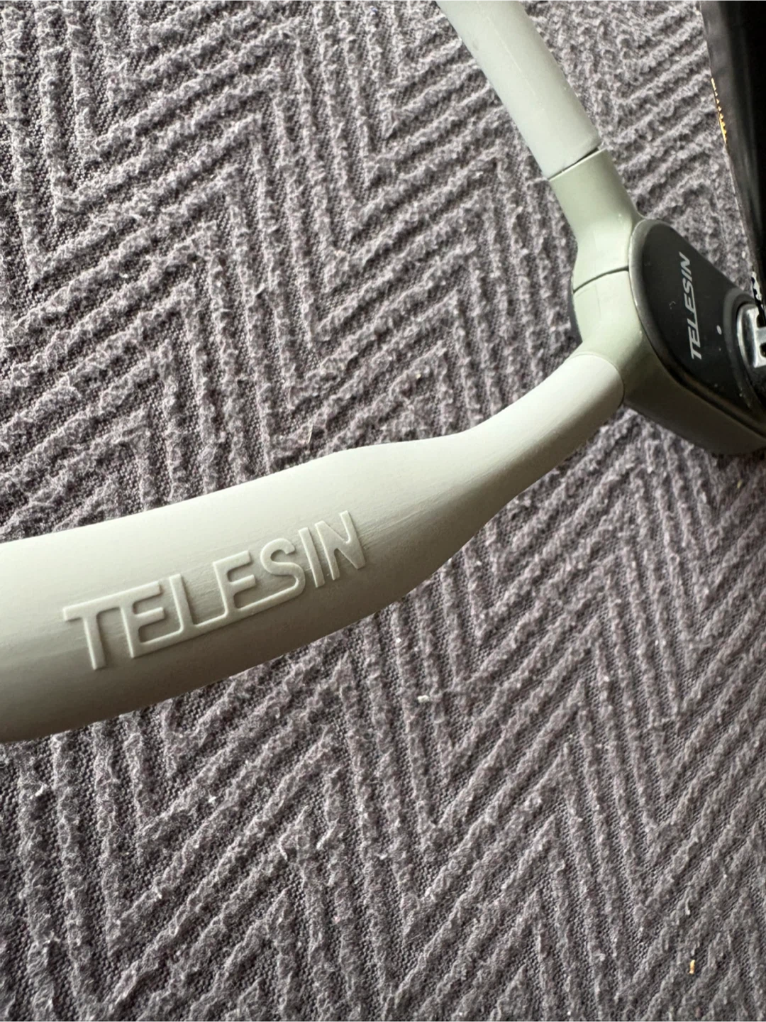 TELESIN Neck Mount Holder for Phone or Camera - photo 3