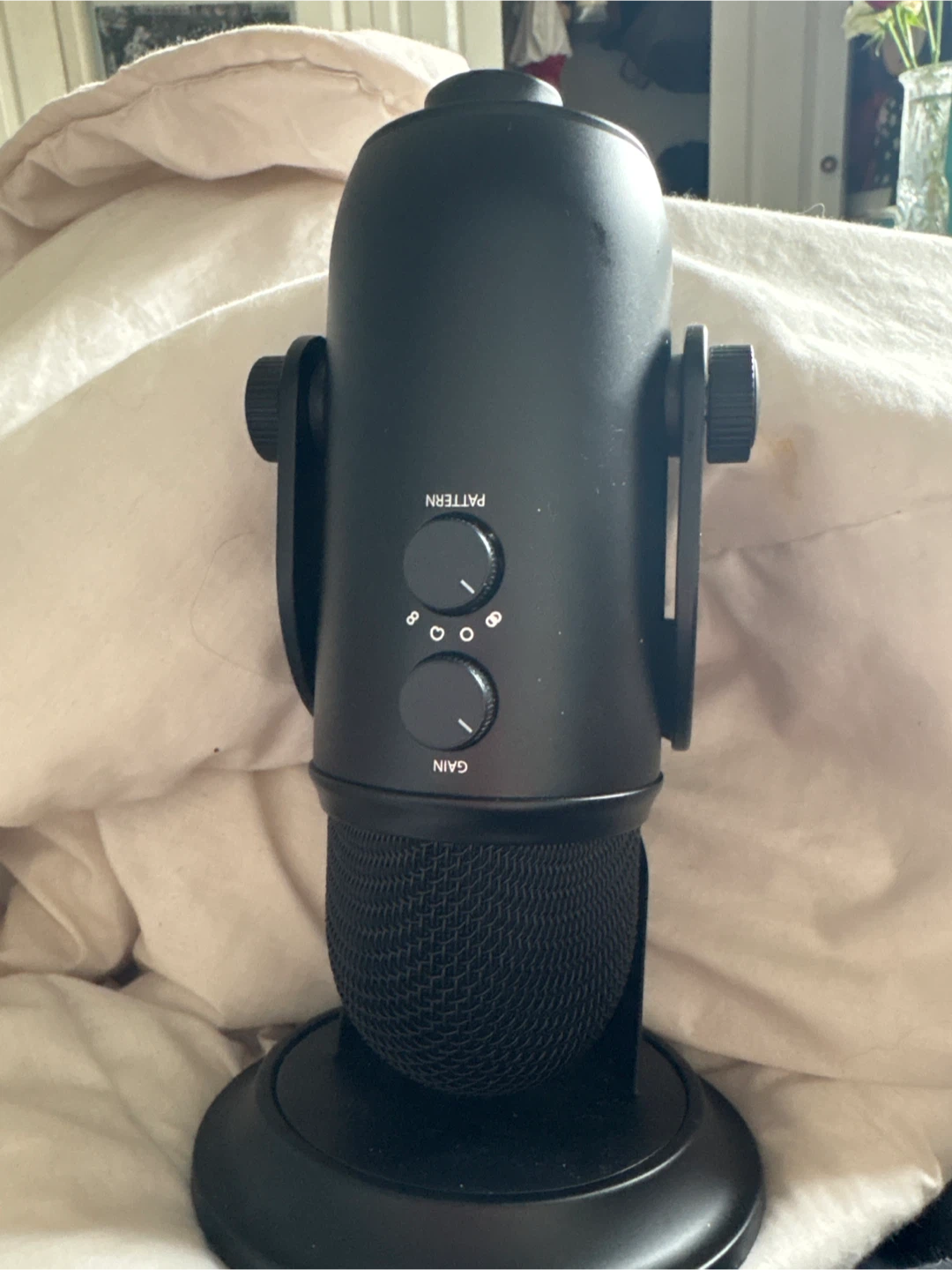 Blue Yeti USB Microphone - photo 2