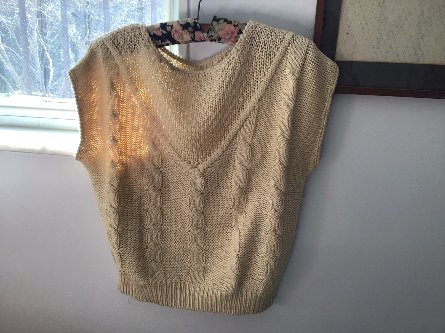 Beige Knitted Sleeveless Top size m - photo 3