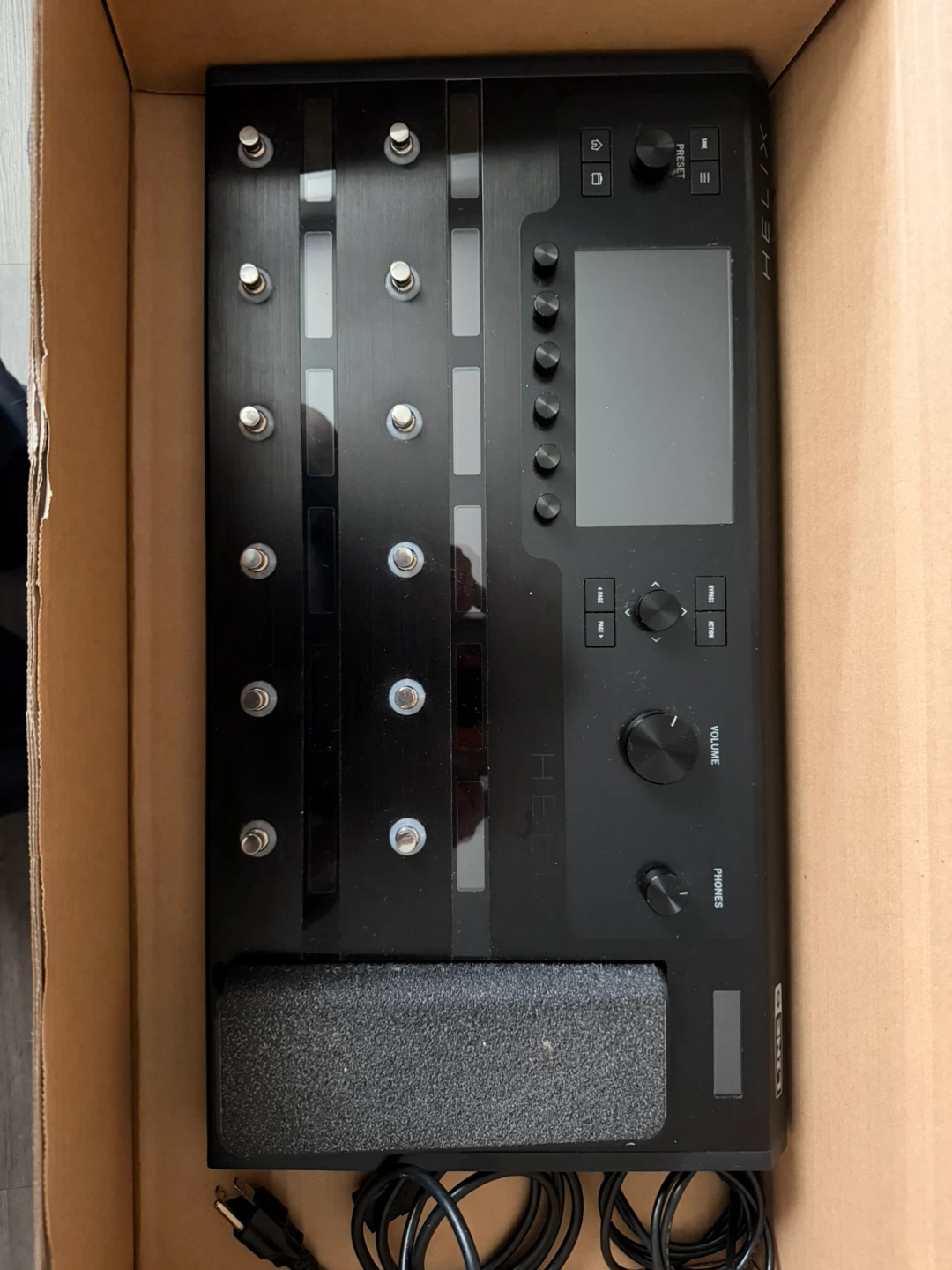 Line 6 Helix Guitar Multi-Effects Processor