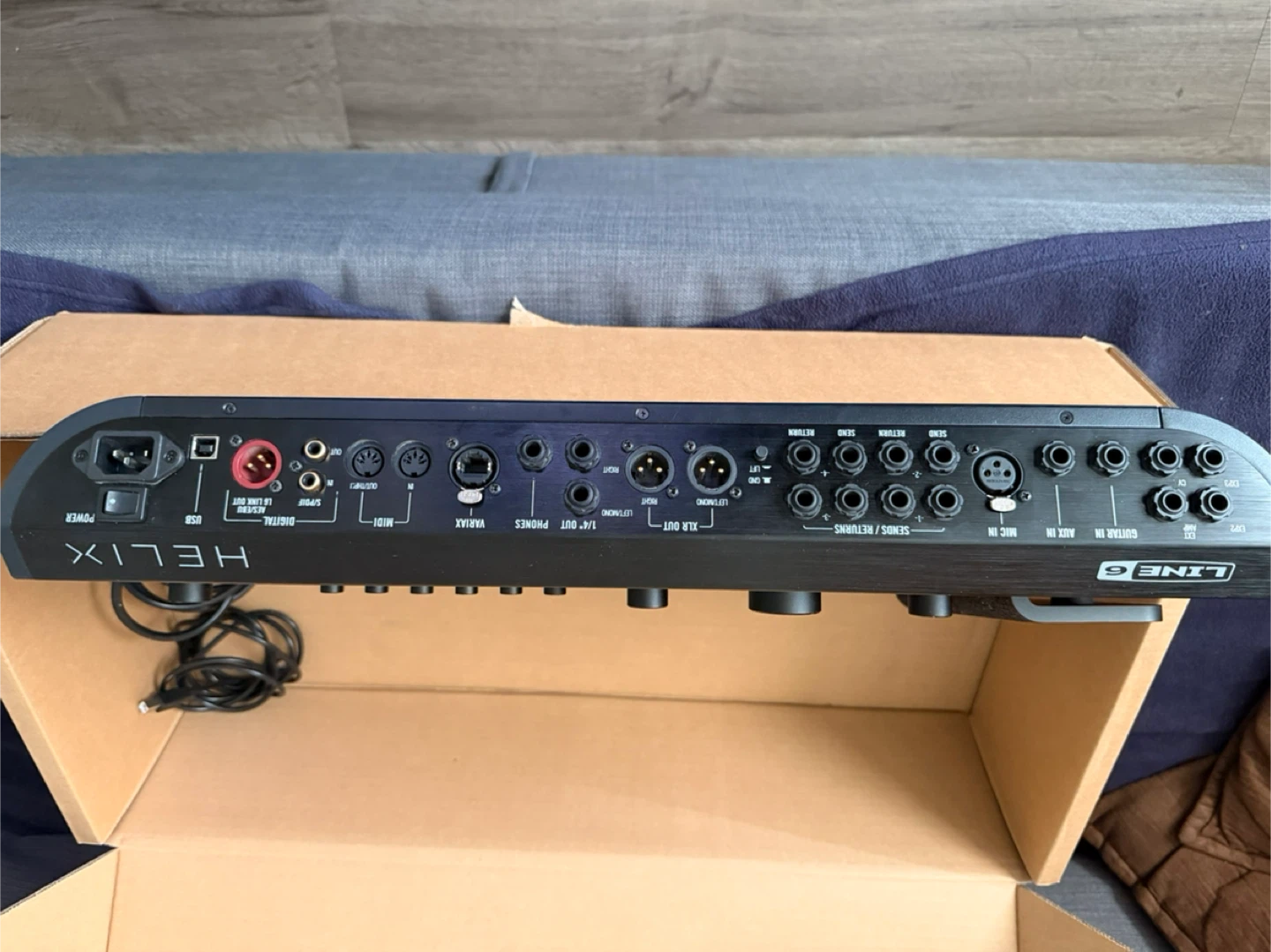 Line 6 Helix Guitar Multi-Effects Processor - photo 2